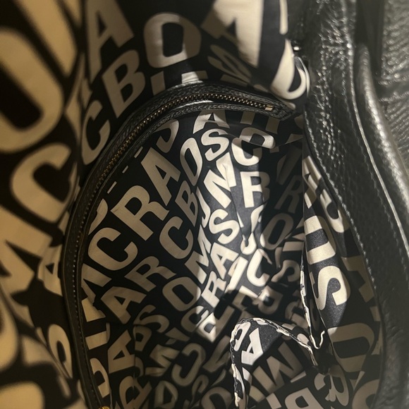 Marc Jacobs Natasha Black Crossbody Bag with Gold Details - Picture 9 of 12